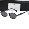 Modedesigner Sonnenbrille Klassische Brille Goggle Outdoor Beach Sonnenbrille für Mann Frau Optionale dreieckige Signatur 5 Farben P65