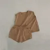 Roupas Conjuntos de roupas de verão Baby meninos tanques de camisetas de tanques shorts 100% algodão shorts de colete sólido