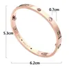 Nouveau bracelet en cuir d'arrivée classique design de la mode femme Bangles Gold Silver Rose Titanium Steel Bracelet Couple de bijoux en gros 265Z