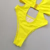 Kvinnors badkläder fluorescerande gul en bit baddräkt Kvinnor Solid färg Hög midja ihålig bälte Bikini Monokini 2024 Summer Beach