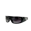 Solglasögon för män Kvinnor Fashion Designer Summer Avant-Garde Goggles Catwalk Casual Style Anti-ultraviolet UV400 Acetate Alien Frame Glasses Random Box