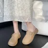 Sapatos casuais 2024 chinelos femininos de dedo fechado de camurça redonda sandálias