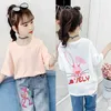 T-Shirts 2023 Südkoreanische Sommerkinderkinder Kurzärmele Top Youth Girls Kleidung Junior Girls Cotton Pullover Jugend Mädchen O-Neck T-Shirtl240509