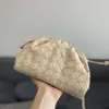 Clip Botteag Fashionable Bag Mawgle Women плеча на плечах соревнования ручной работы Cloud Venetas одиночный мешочек Crossbody 2024 Новый NNGD