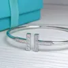 Cadeau de bracelet de haute qualité pour les amoureux nouvelles femmes à la mode et polyvalente luxueuse légère avec un Tifanly commun