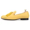 Casual Shoes Piergitar Style Handmade Yellow Color Men Velvet With Fashion Tassels Party And Wedding Dress Male Loafers