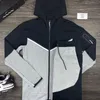 Sweat à sweat technique Trackie Tech Fleece Hoodie Zip Up Hoodie Pant Tracksuit Femme Pantalons de sport Pantalons Jogger Pantalons Designer Men Men Tracksuit Jacket Hoodie Sports 26935215415