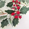 Flores decorativas grinaldas de frutas vermelhas artificiais Folhas verdes Festival de Wreath Festival Home Decoration Christmas Rattan for Door Ornament Wall Hanging