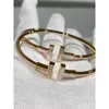 Bracelet à charme unique conçu pour les amoureux des femmes doubles en or haut rose blanche classique avec Tifanley commune