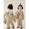 Ensembles de vêtements Girl's Checkered Home Suit Children's Mignon Pyjamas 2024 Spring Baby Two-Piece Set