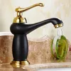 Luxury Europe Style Antique Gold Bathroom Bathroom Basin Robinets Boucheurs Taps Single Handle Magic Lamp Frold and Water Kitchen Faucet 240508