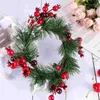 Fleurs décoratives de Noël de couronne de Noël anneau de baies de houx baies rouges artificielles aiguilles de pin pour guirlande la porte d'entrée