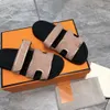 Top-Quality-Mode klassische Leder Chypre Sandalen Gleitungen für Männer Frauen flache Schuhe Sommer im Freien nicht rutschfeste Hausschuhe Luxury Designer Schuhe Fabrik groß