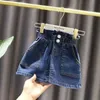 Jupe de filles denim d'été gâteau gâteau mini-pettishirt adapté à 1-6 10 12 14 ans 240508