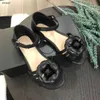 Luxus Babysandalen 3D Leder Blumendekoration Kinder Schuhe Kosten Preis Größe 26-35 einschließlich Box Anti Slip Summer Girls Pantoffeln 24may
