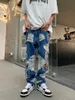 Jeans masculin American High Street Broidered Jeans Mens Mens Trendy Brand Coup et Contraste Couleur Couille lavée Denim Retro Retro Casual Long Pantalon Q240509