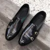 Casual schoenen 2024 Korea -stijl modepunt teen mannelijke luxe hoogwaardige slip op mannenloafers