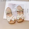 Slipper Sandaler Sandalias för tjej 2023Summer New Bow Princess Shoe Soft Sole Kid Fashion Bekväma flickor Spädbarn Sandal Q240409