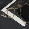 Boutique 18K Gold Plated Necklace Brand Designer Högkvalitativa smycken Inlagd halsband Charmiga kvinnors högkvalitativa gåvahalsband med Box Birthday Party