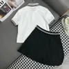 Conjuntos para mulheres Roupa Mulheres 2 Peças Conjunto de 2 peças Miummu Polo branco de mangas curtas de mangas curtas Letra de bordado de bordado de bordado