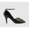 Schuh 2024 Damen Neue High Heel Pantoffers Mode Designer Sommerkleider Flipflop Elegante reife Frauen Sandalen Größe 35-42