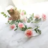 Flores decorativas Simulação de seda Rosas falsas Decoração de arco de casamento Vine