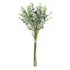 Fiori decorativi all'ingrosso di prodotti per matrimoni di simulazione 5PSC Bouquet Piante verdi Decorazioni di eucalipto in plastica all'aperto