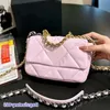 19 Series Women Designer Bag Mini Flap Cross Body Bag Classic Shoulder Bag Handle och Silver Hardware Matelasse Chain Seven Colors PWFC