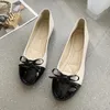 Chaussures décontractées Ballerine de mode Plat Toe rond pour femme confortable Slip-on Bow-not Mota Mother Zapatillas Mujer