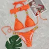 Costumi da bagno femminile sexy bikini di strass 2024 WOMENS impeccabile femminile rosso scintillante rosso scintillante da nuoto da nuoto in metallo da bagno in metallo set a 3 pezzi J240510