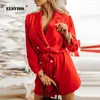 Robes décontractées Femmes Couleur solide Robe à manches longues Bouton Collier Double boucle à poitrine Mini Fashion Ladies printemps 2024