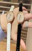 Fashion Full Brand Wrist Watches Women Ladies Girl Crystal Big Letters Style Luxury Le cuir en cuir Clock L867664166