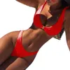 Swimwear féminin Nouveau réservoir d'été pour femmes bikini en deux pièces de maillot de bain en dentelle sexy et à la mode couleur de fête de vacances de la plage de plage M-2xl J240510