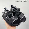 Sandals Chaussures pour enfants 2024 Été Nouvelle plage Middle et grande école Open Toe H240510