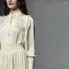 Robes de travail Automne Fashion de haute qualité Bow vintage 3d fleurs de mi-col Shirts hauts gros swing midi jupes en deux pièces femmes