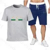 Мужские пляжные дизайнеры спортивных костюмов летние костюмы модные футболка для приморских праздничных рубашек комплекты