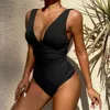 Swimwear Women 2024 Nouveau maillot de bain en une pièce Femmes One Piece Color Sexy Slim Fit One Piece Swimsuit