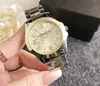 Neue Menwomen Watch Water of Business Watches Handgelenk Uhr Luxus Fashion Stahlband Quarz Bewegung Watschen Freizeit -Armband Uhr Logo mit Schachtel 6 Farbe