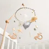 Baby Soft Felt Cartoon Wool Ball Ball Sequet Rattles suspendu Beld Born Mobile Crib Breft Bracket Montessori Education Toys 240430