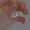 Boucles d'oreilles étalon automne et hiver mignon bijoux de Noël rose Snowflake 2024 Long Zircon Righine brillante pour femmes