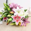 Flores decorativas de 41 cm de simulação de casamento artificial Bouquet Single Lily Duas ramificações de um ramo de flores falsas Decoração de jardim para casa