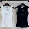 Tank top vrouwen designer borduurwerk lange korte slanke navel blootgestelde outfit elastische sport gebreide tanks dames zomer slanke mouwloze crop top outmeers