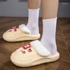 Casual schoenen indoor muilezels vrouwen winter warme slippers met charmes glijden op scuff clogs eva waterdichte dia's short pluche platform huis