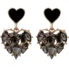 Dangle Earrings Heart Shaped Fashionは絶妙なパーティーギフト耐久性のある黒いラインストーンライト豪華なエレガントをフェードしません