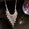 Hänghalsband 2024 Shinning retro full strass stor storlek halsband för kvinnor konstgjorda kristall damer fest smycken gåvor