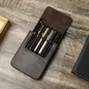 Kontakte Familie handgefertigte Brunnen Stiftkoffer Leder für Männer Frauen Halter Stift Beutel Retro Pen Box Organisator Jungen Mädchen School 240429