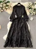 Robes décontractées 2024 Fashion Black Fringe Pabillons robe Femme V Cou Nou Longue Lacet Up Feathers Patchwork Murffon Party Party Robe