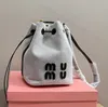 Hochwertiger Designer Miui Bucket Bag Cross Lod Bag Luxus Frauenbeutel Mode Umhängetasche Lederbeutel Leinenbeutel großer Kapazitätsbeutel 16*24 cm