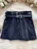 Jupes 2024 Femmes coréennes mini-jupe denim créatrice de mode haute ceinture noire bleu ceinture décontractée streetwear jeans été