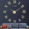 Horloges murales Golden Giant Roman numérique Miroir sans cadre Grande Clock 3D DIY PAPIER FAPE DÉCORATION DE LA MAISON SALLE Q240509